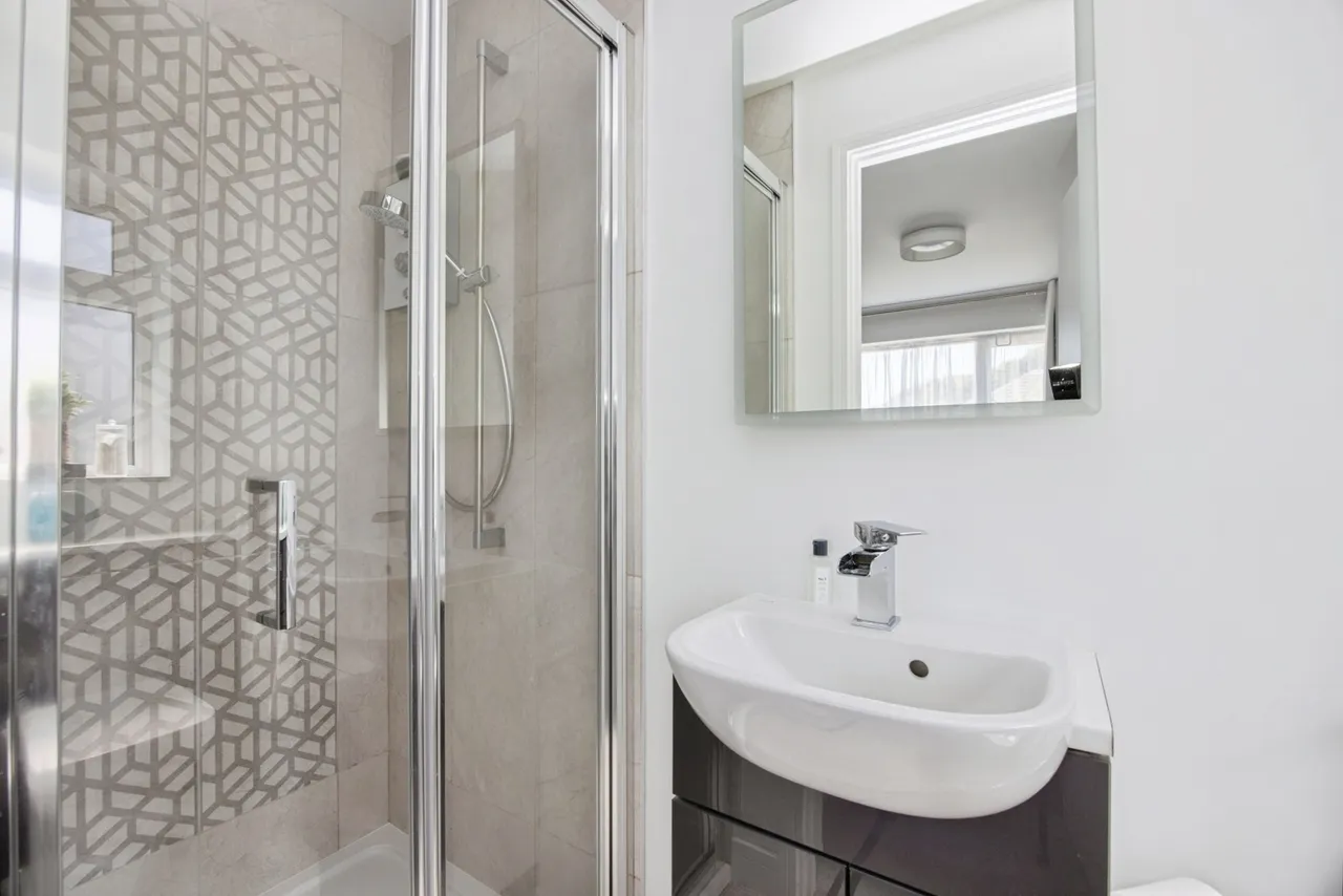 Mount Crescent, Par, PL24, photo 11
