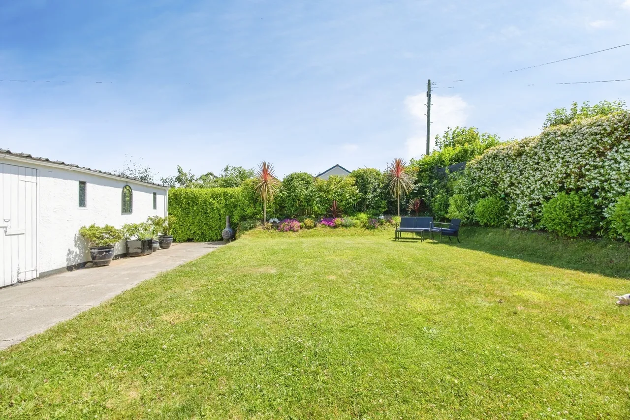Mount Crescent, Par, PL24, photo 14