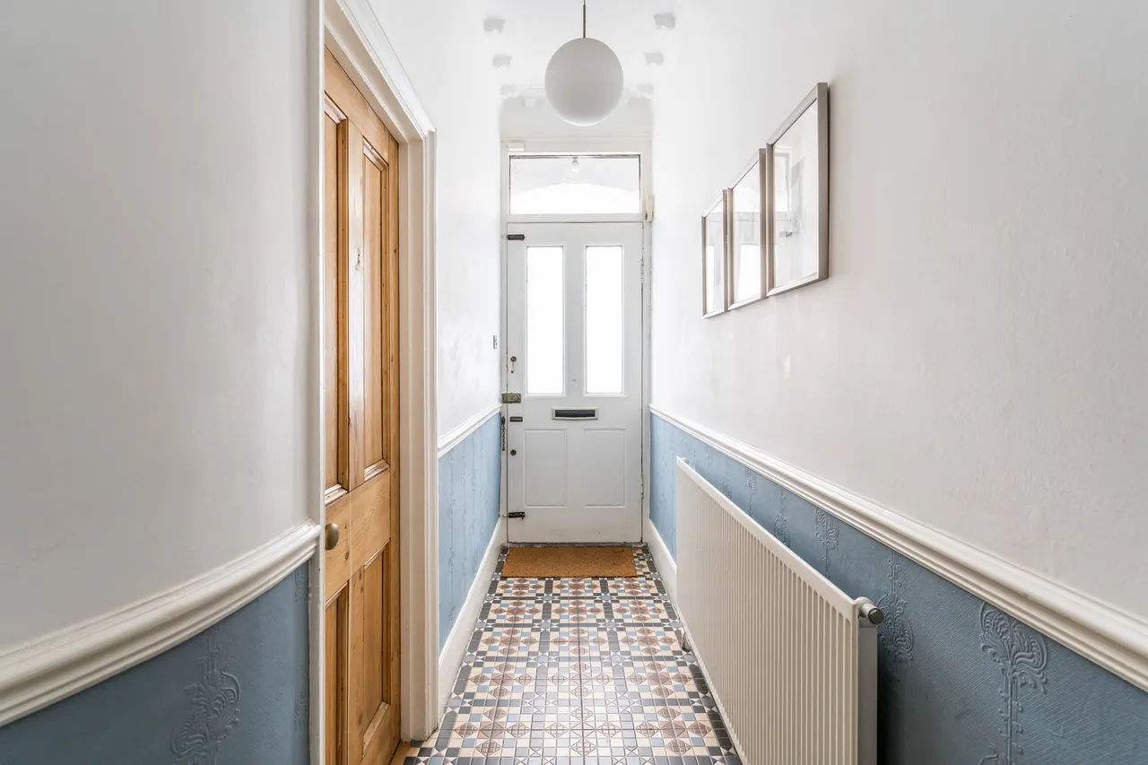 Lydon Road, London, SW4, photo 2