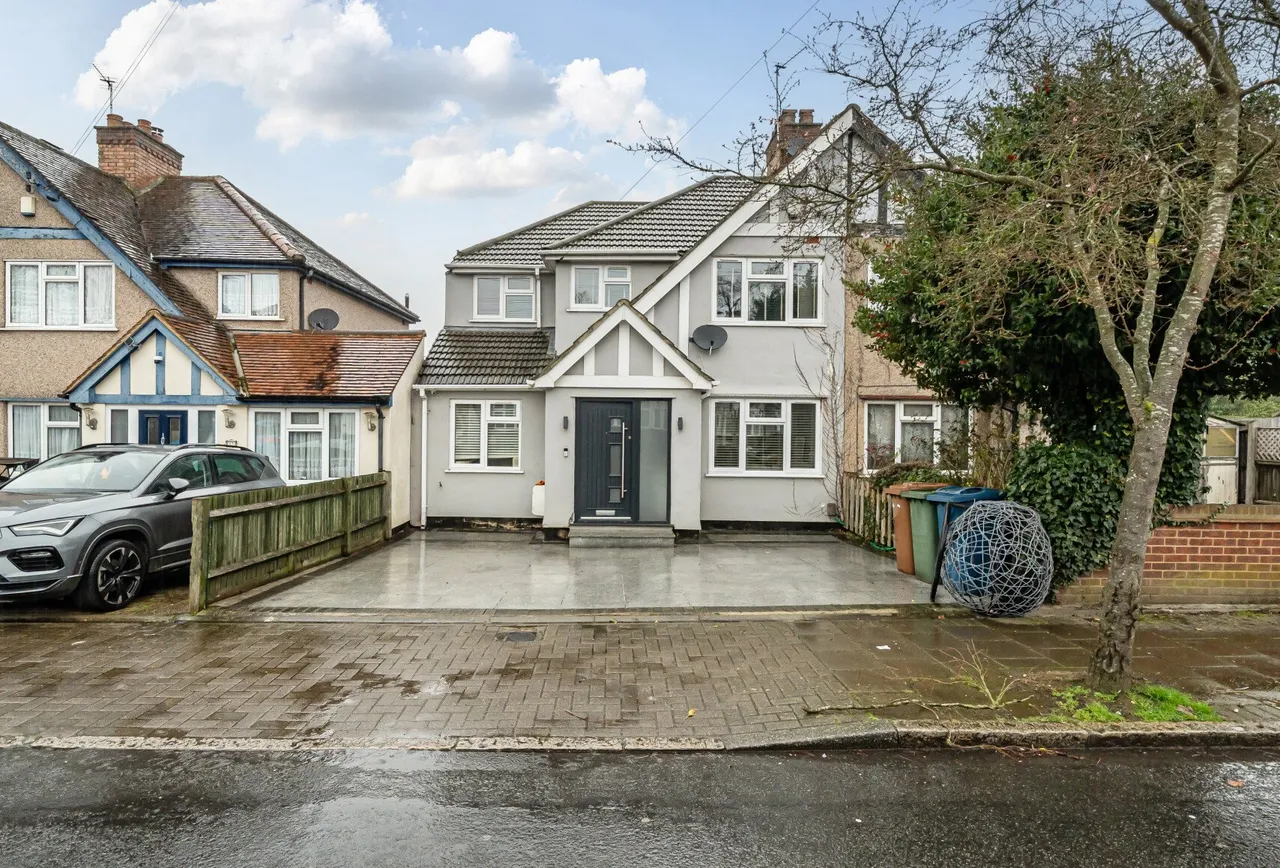 Boxtree Lane, Harrow, HA3 6JH, photo 2