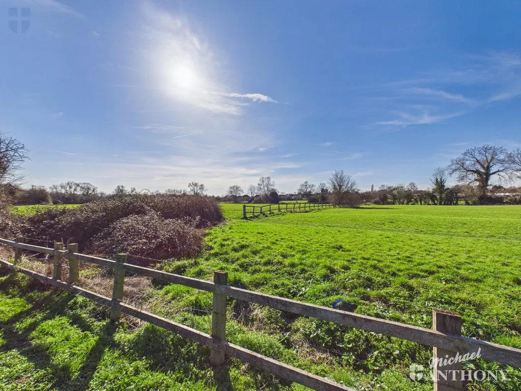 William Hill Drive, Bierton, Aylesbury, HP22 5AZ, photo 15