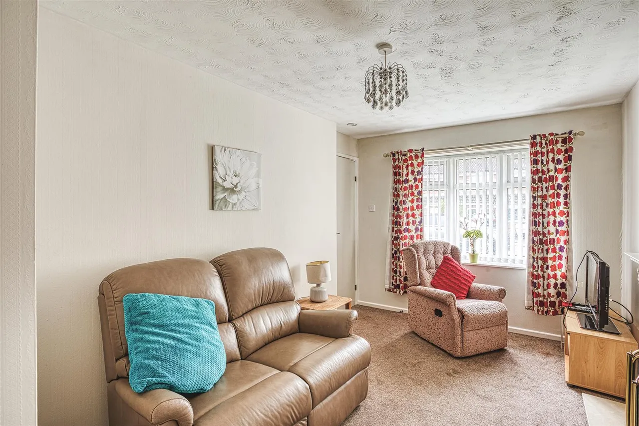Westminster Drive, Stretton, photo 2