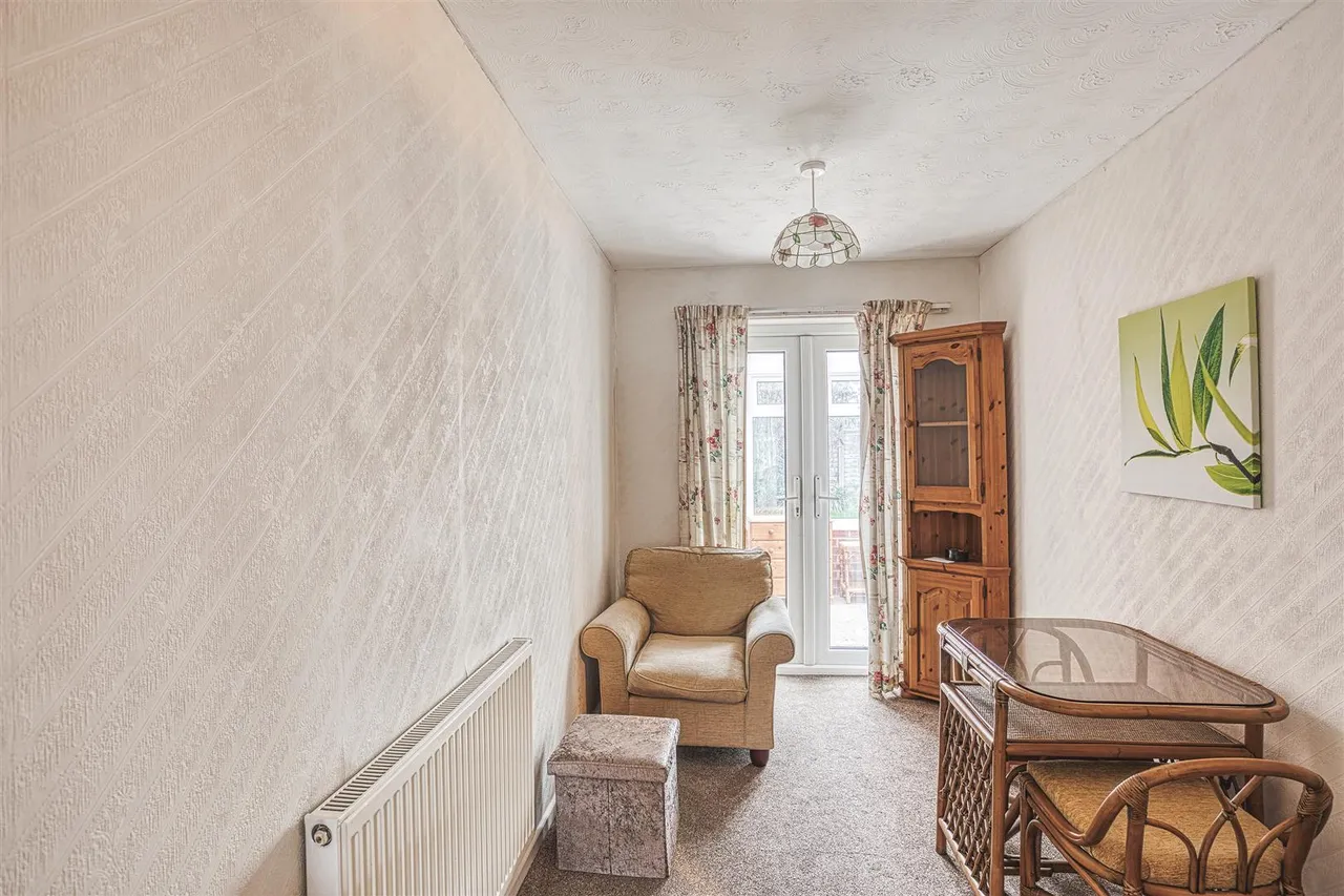 Westminster Drive, Stretton, photo 4