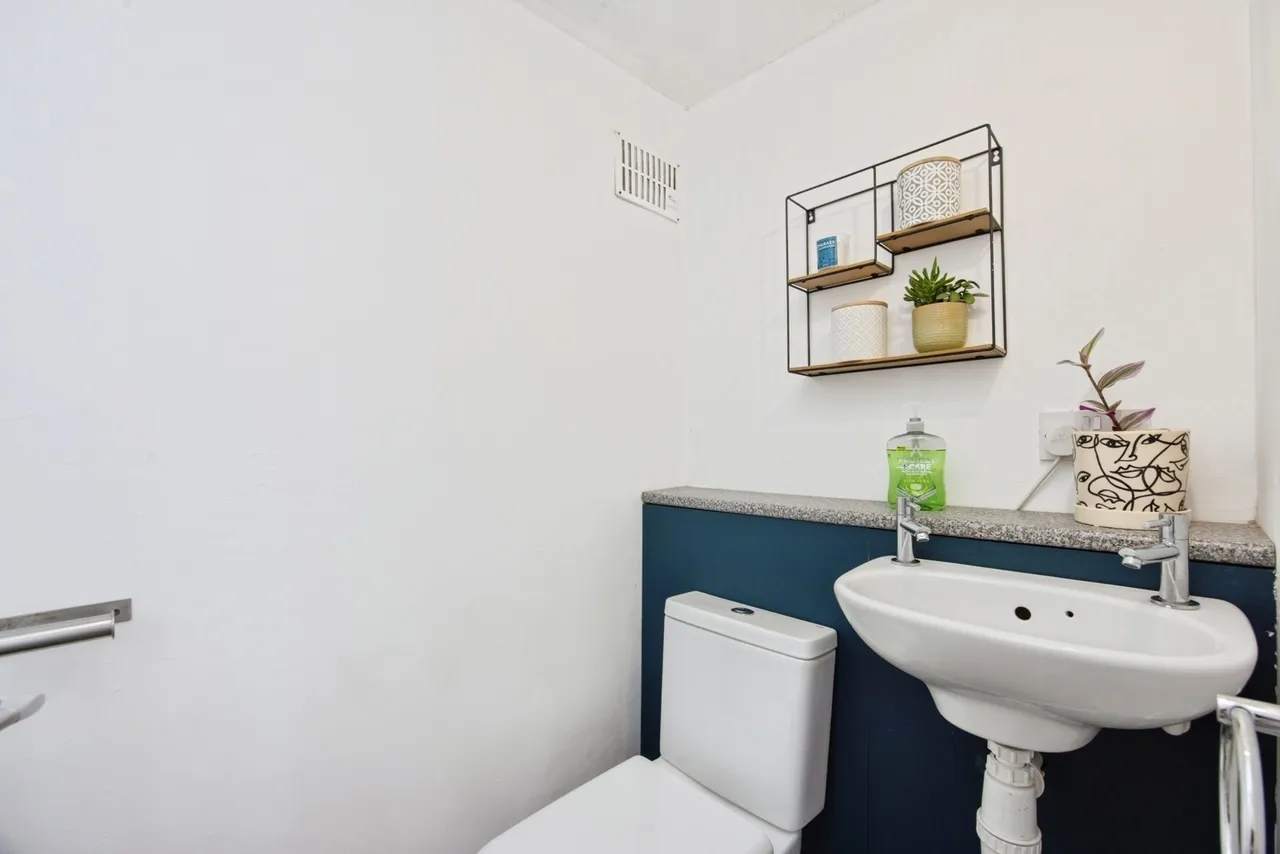 West Street, Millbrook, PL10, photo 10