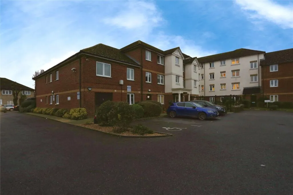 Parkland Grove, Ashford, photo 2