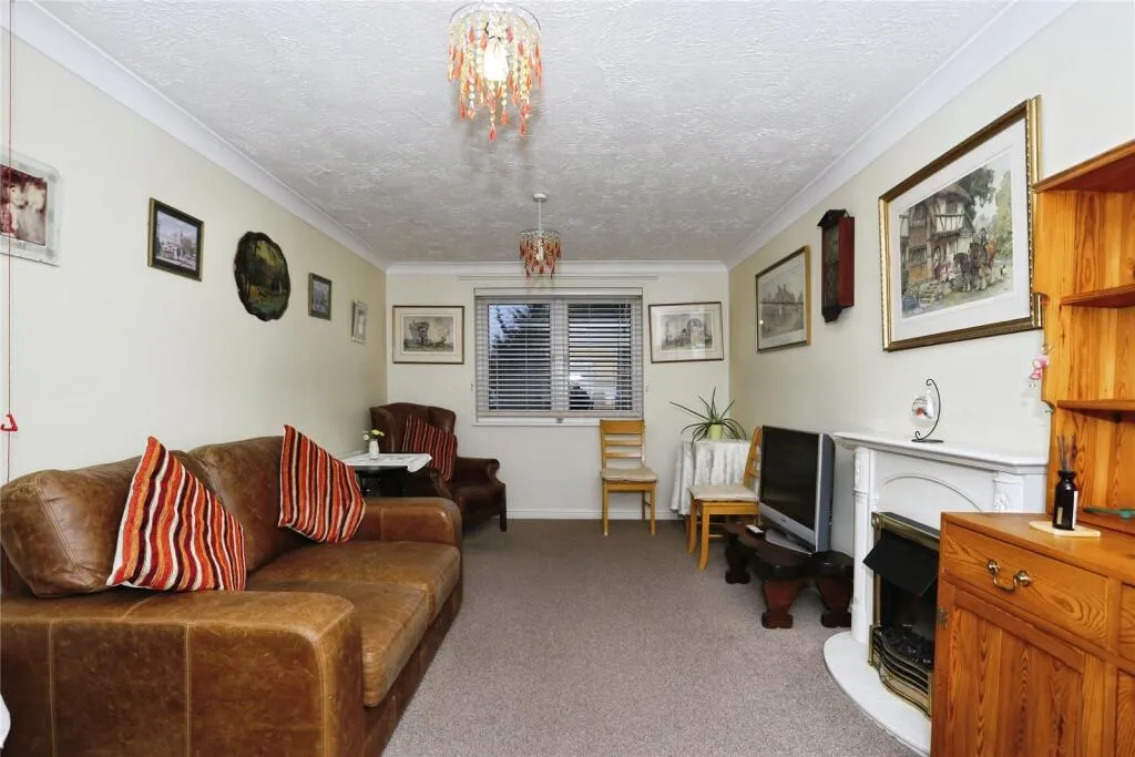 Parkland Grove, Ashford, photo 4