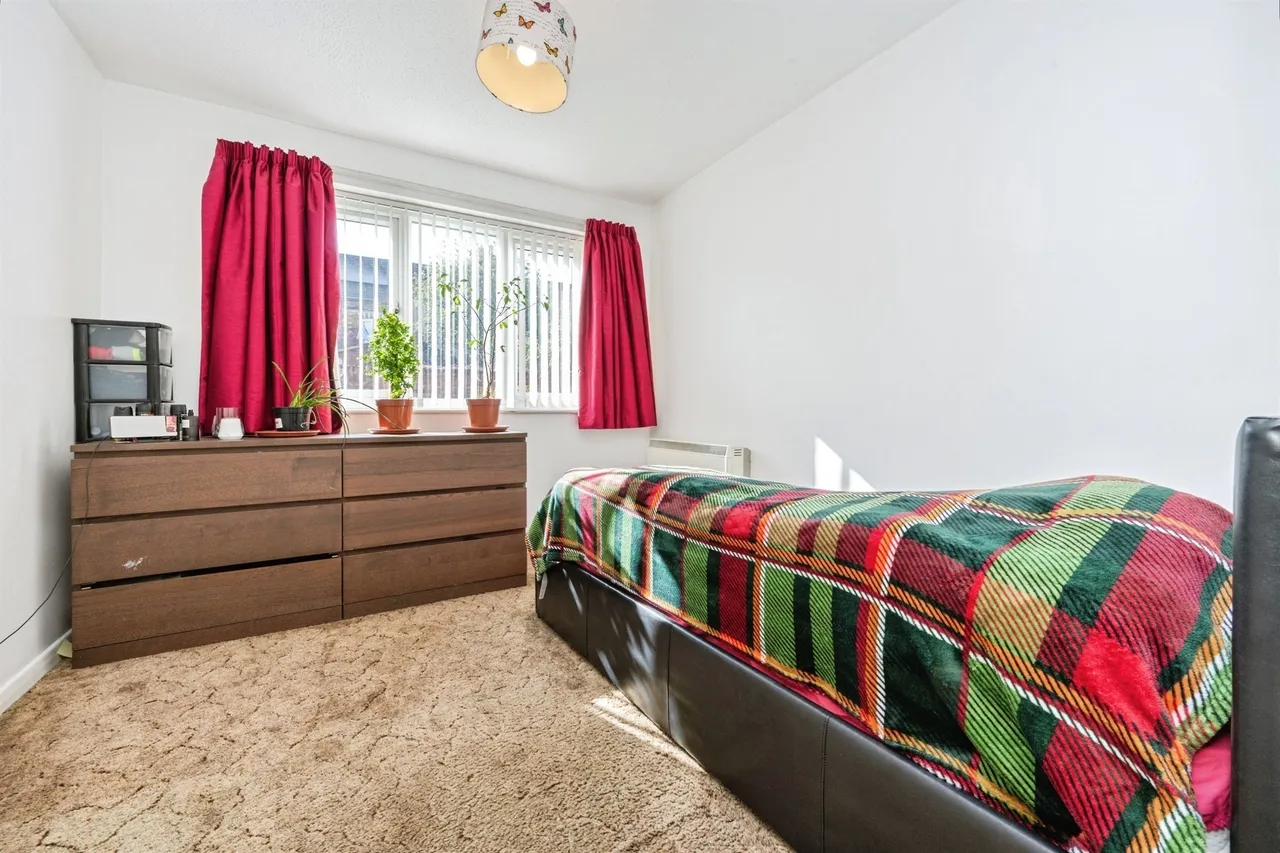 St. Leonards Avenue, Bedford, MK42, photo 5