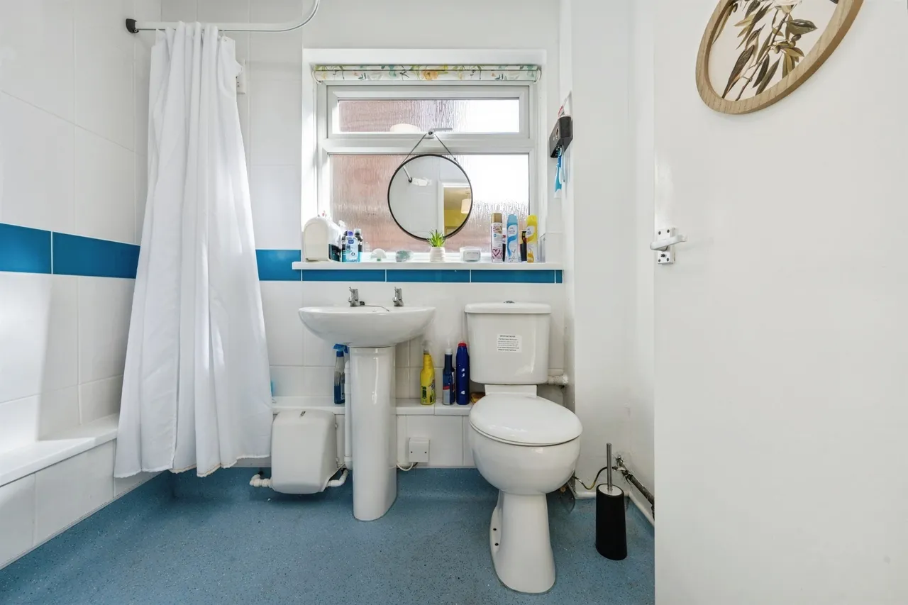 St. Leonards Avenue, Bedford, MK42, photo 6