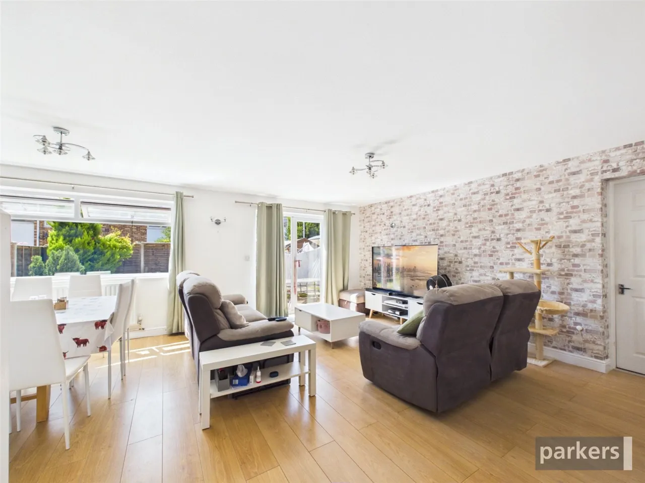 Pevensey Avenue, Caversham, RG4, photo 2