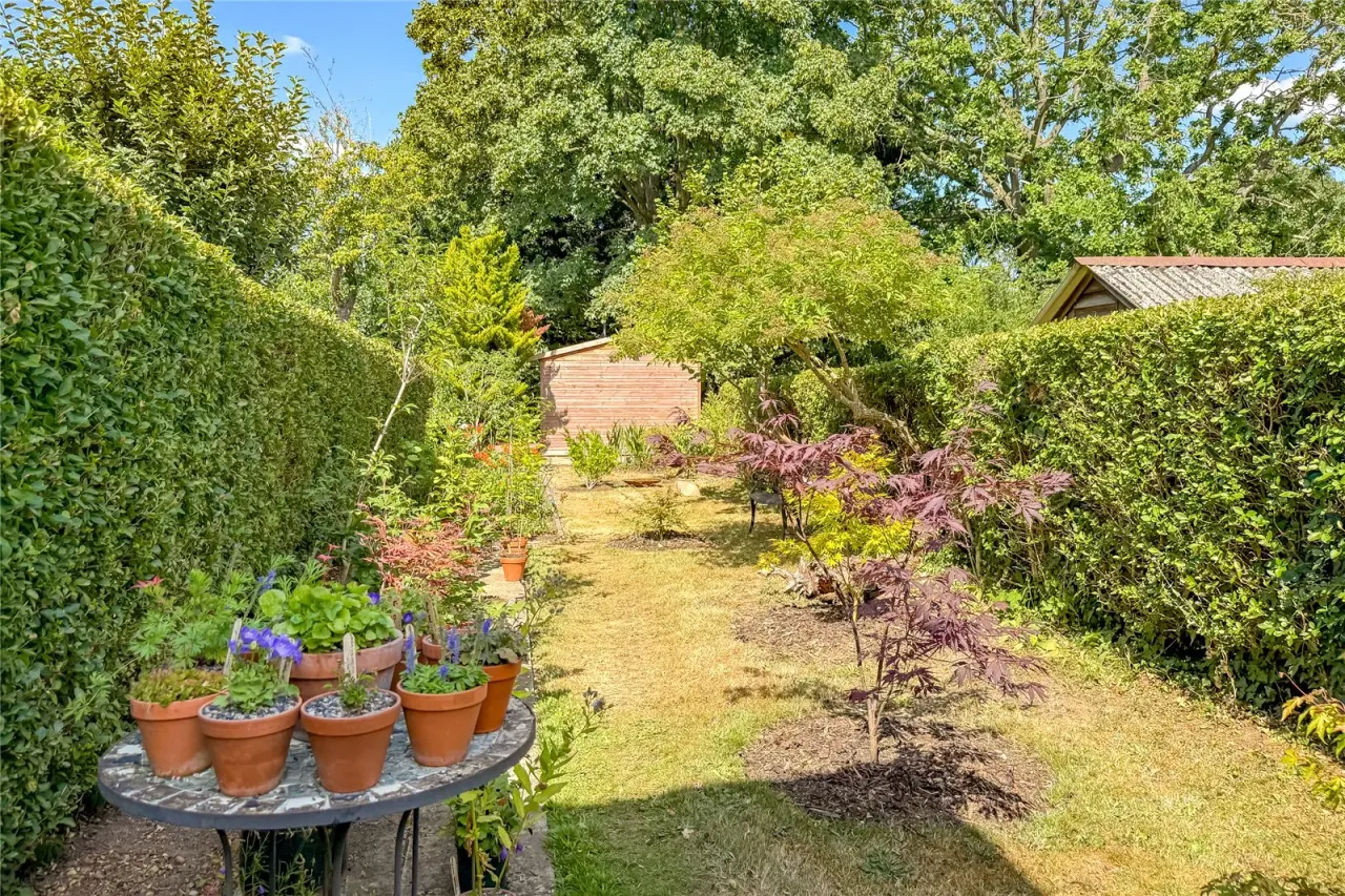 Tavistock Avenue, St. Albans, Hertfordshire, AL1 2NL, photo 9