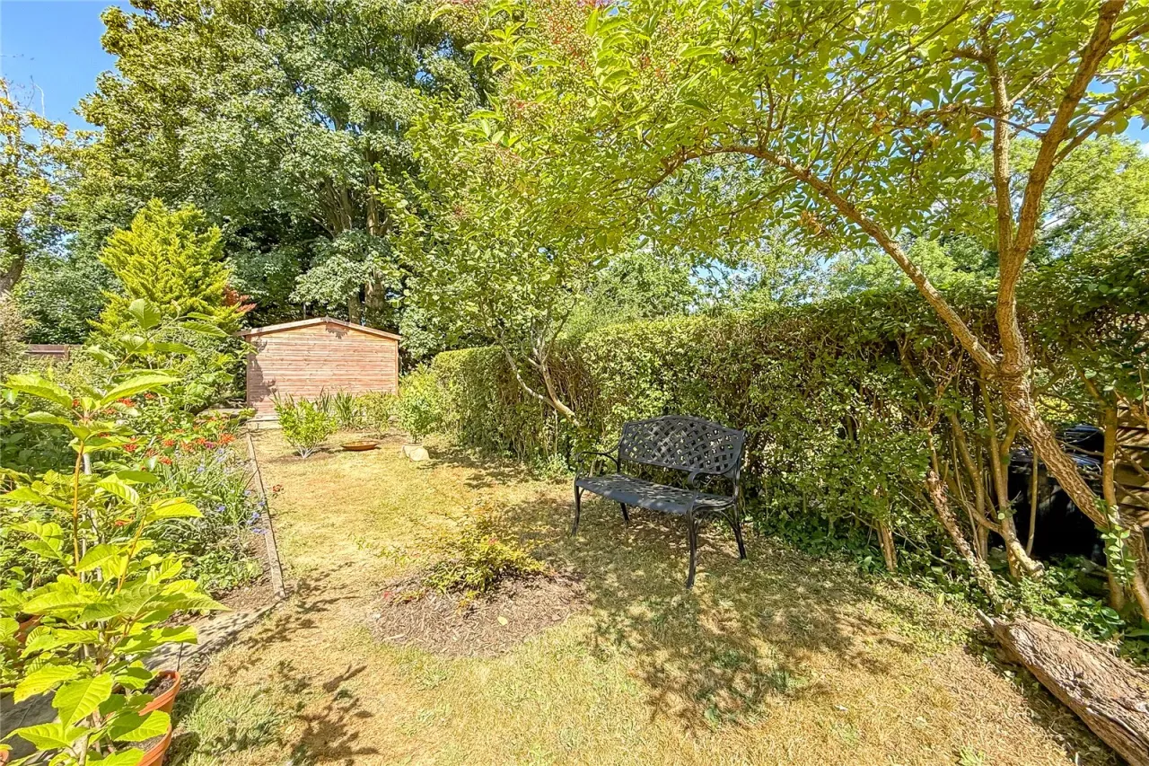 Tavistock Avenue, St. Albans, Hertfordshire, AL1 2NL, photo 11