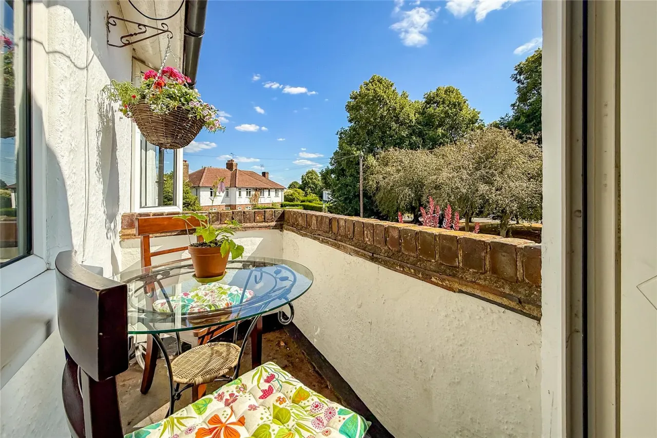 Tavistock Avenue, St. Albans, Hertfordshire, AL1 2NL, photo 8