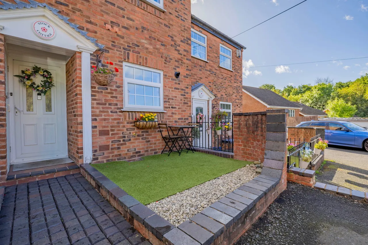 Gun Barrell Mews, Cradley Heath, B64, photo 22