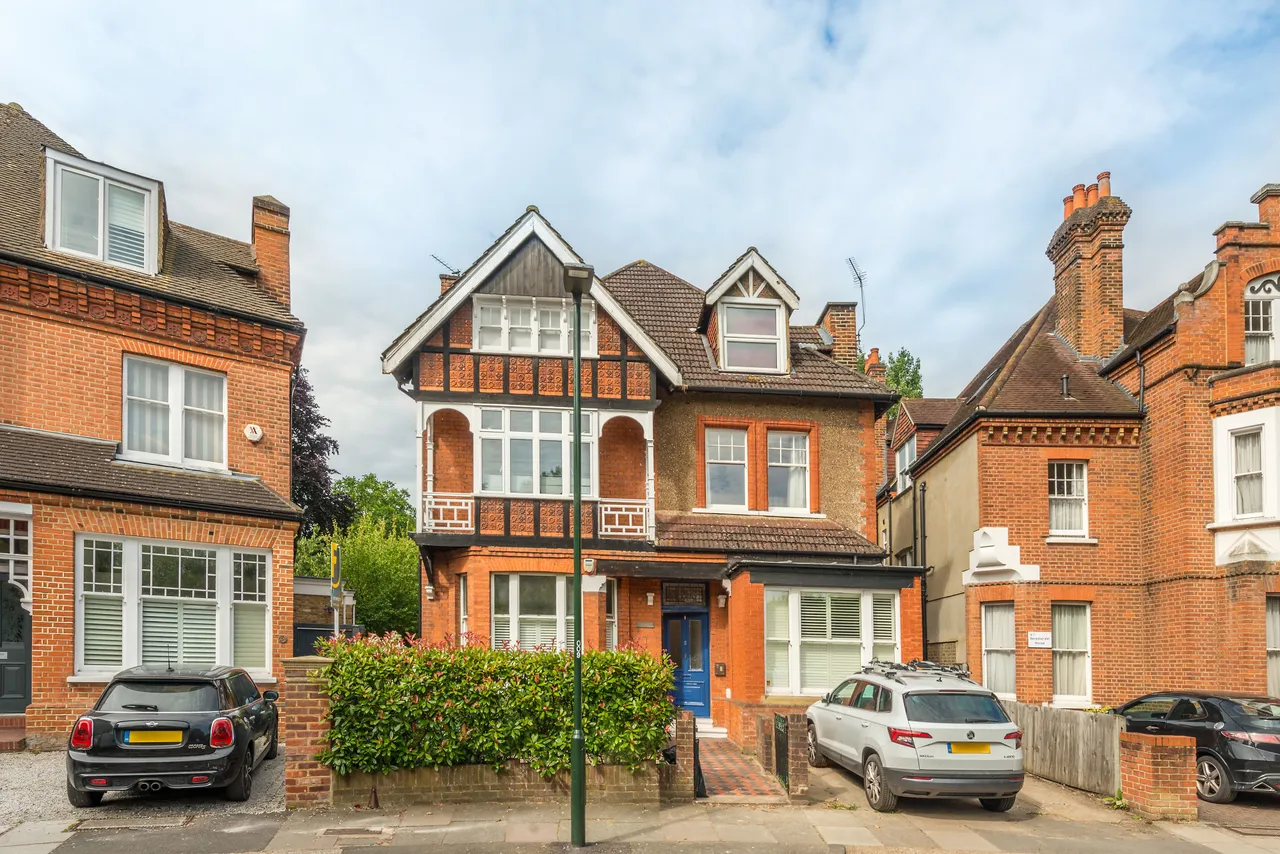 Flat 3, 5 Waldegrave Gardens, Twickenham, photo 5