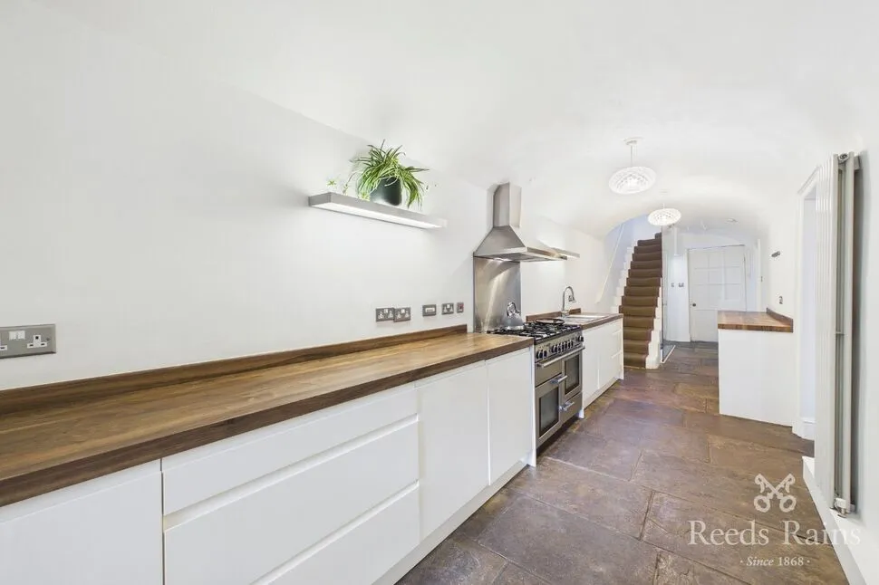 1 bed flat to rent, St. Johns Square, Wakefield, WF1