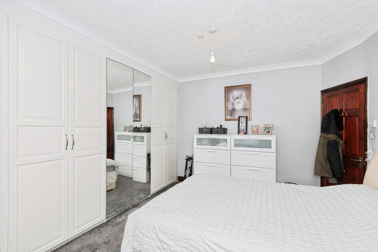 Icknield Drive, Ilford, IG2, photo 15