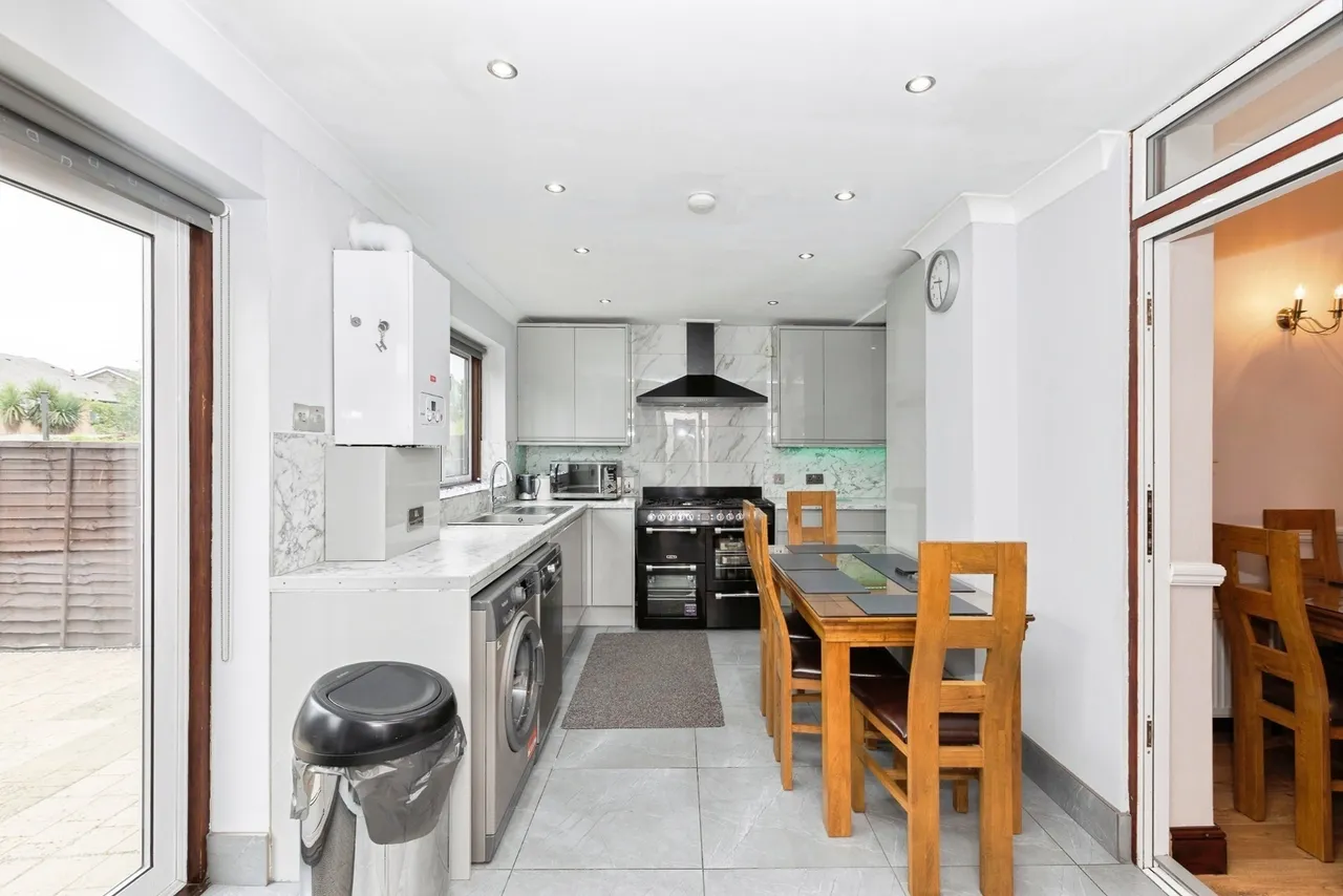 Icknield Drive, Ilford, IG2, photo 11