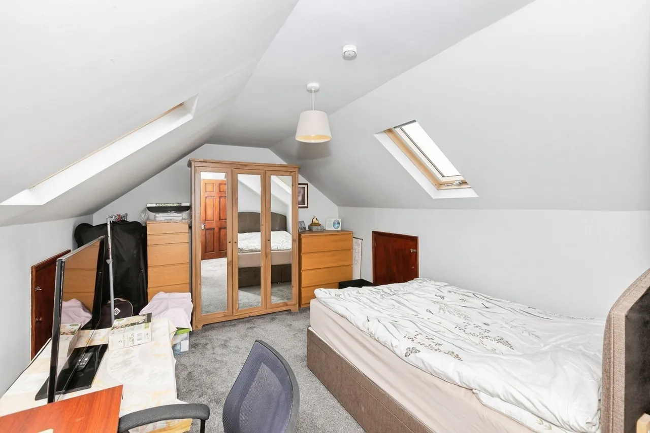 Icknield Drive, Ilford, IG2, photo 24