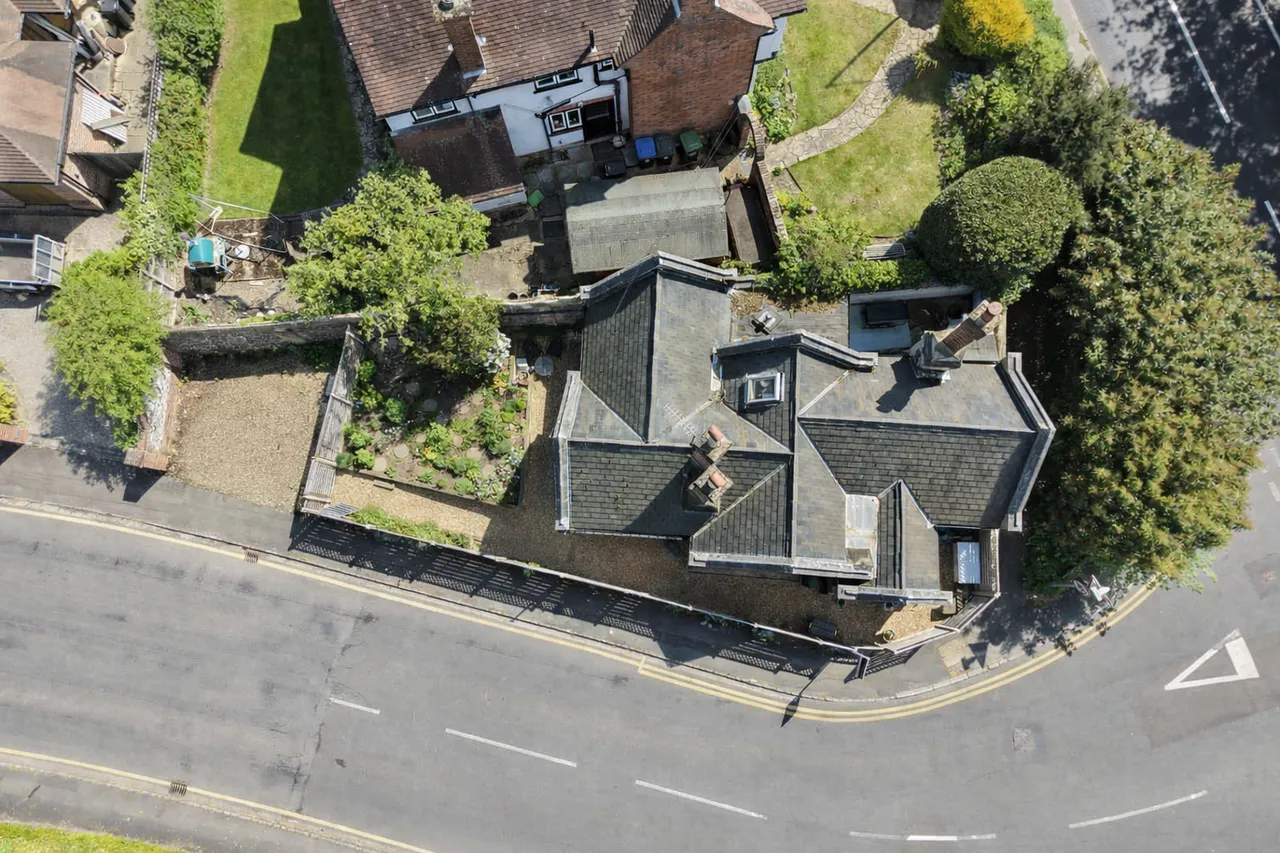 Bulstrode Way, SL9, photo 11