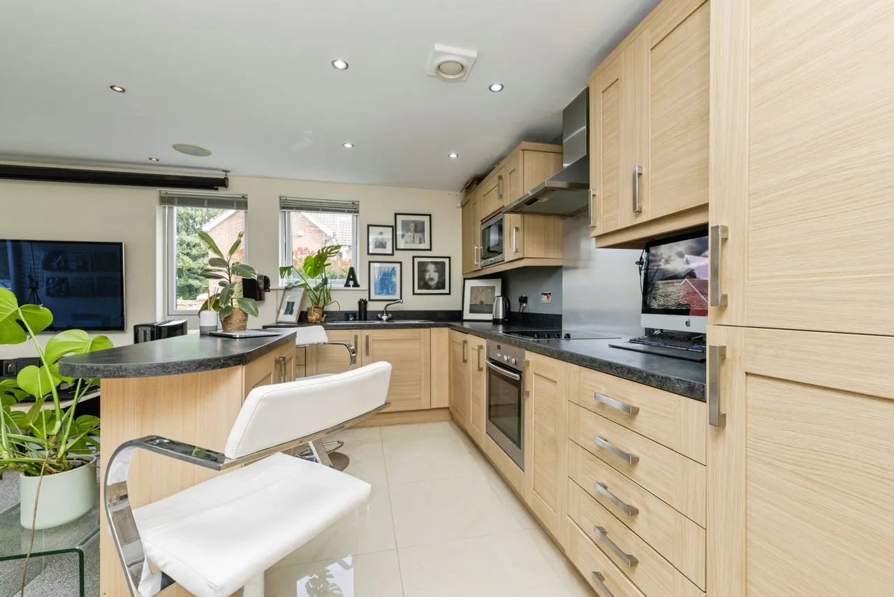 Glaisdale Court, DARLINGTON, County Durham, DL3, photo 8