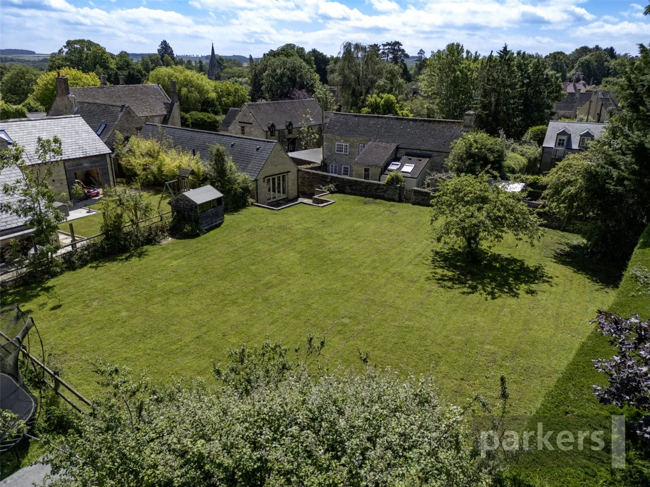 Milton Road, Shipton-Under-Wychwood, OX7, photo 6
