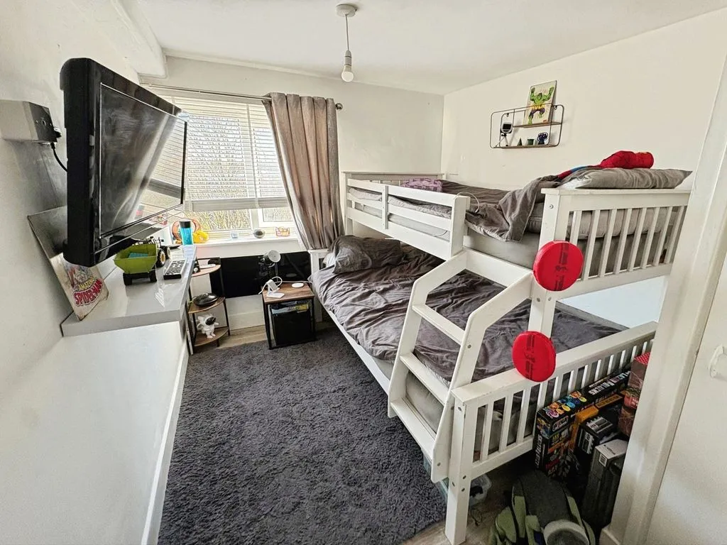 Newcastle Upon Tyne NE12 6DD, NE12, photo 8