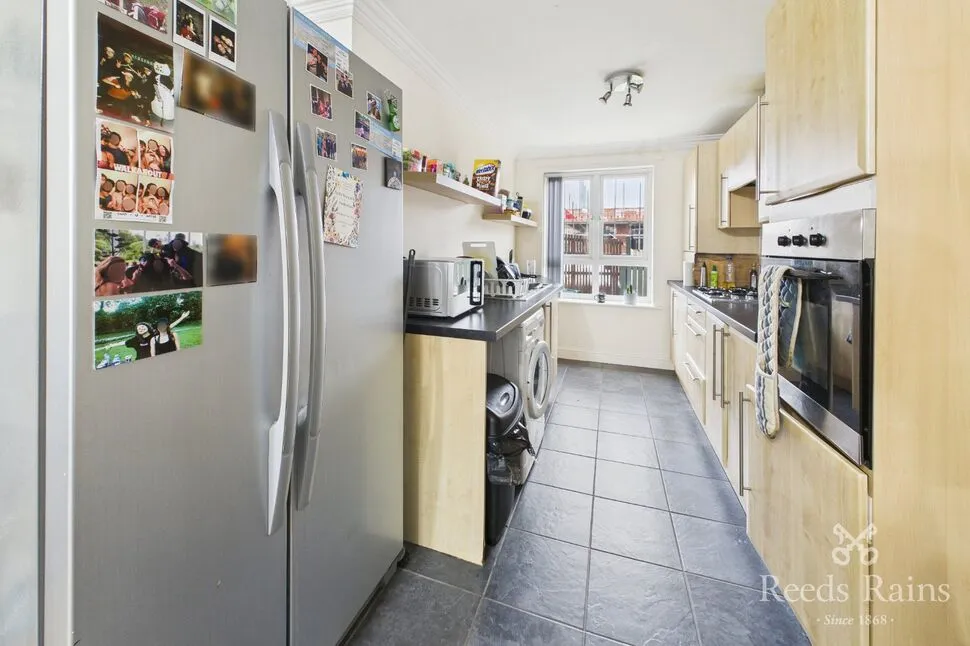 Northfield Court, Sheffield, South Yorkshire, S10, photo 2