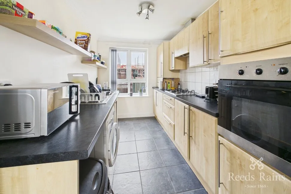Northfield Court, Sheffield, South Yorkshire, S10, photo 3