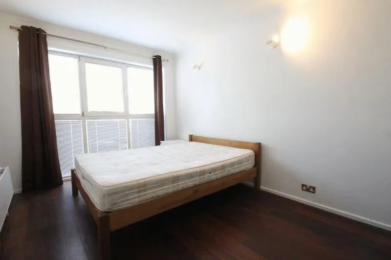 1 bed house to rent, Queen of Denmark Court Surrey Quays, SE16