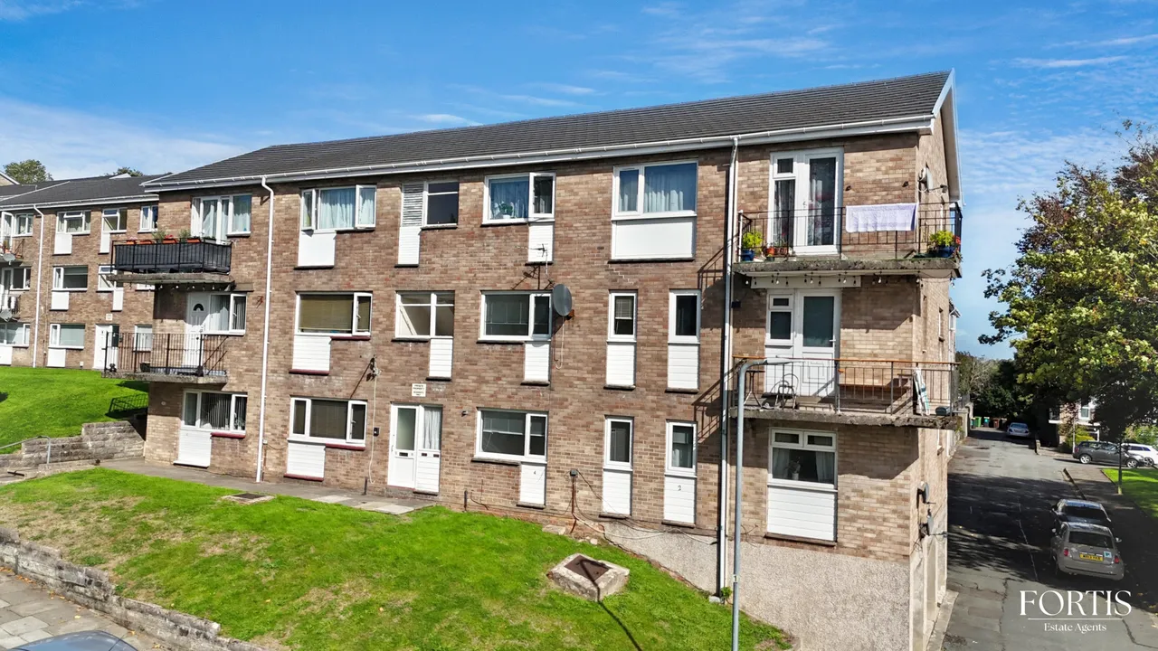 3 bed property for sale, St. Fagans Rise, Cardiff, CF5