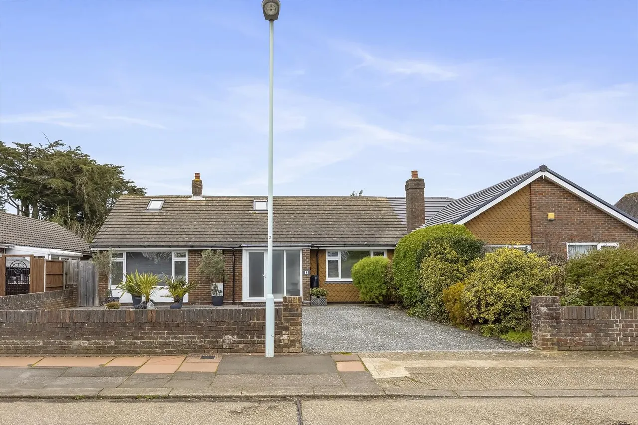 Cleveland Road, Worthing, photo 21