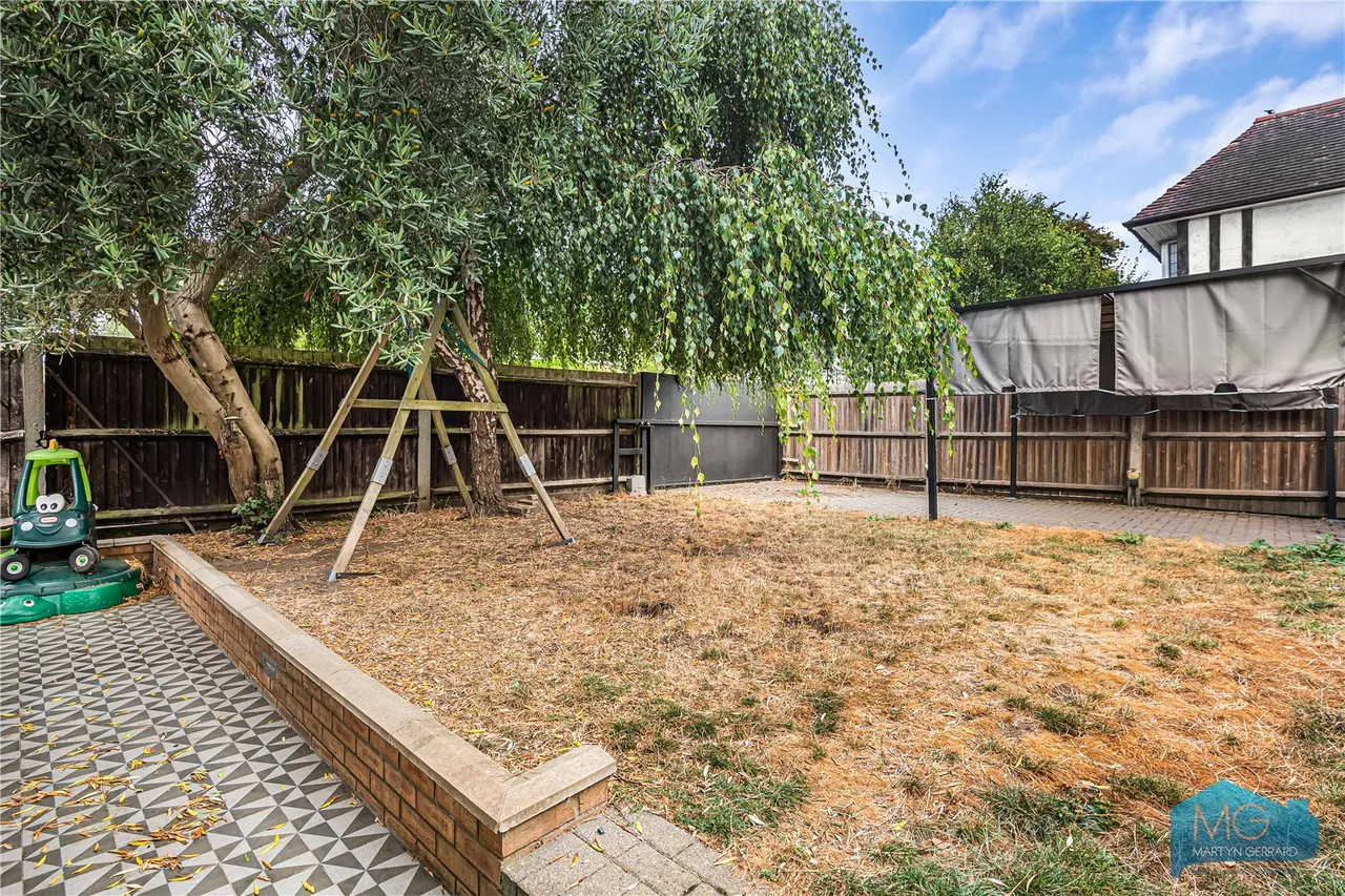 Long Lane, London, N3, photo 18
