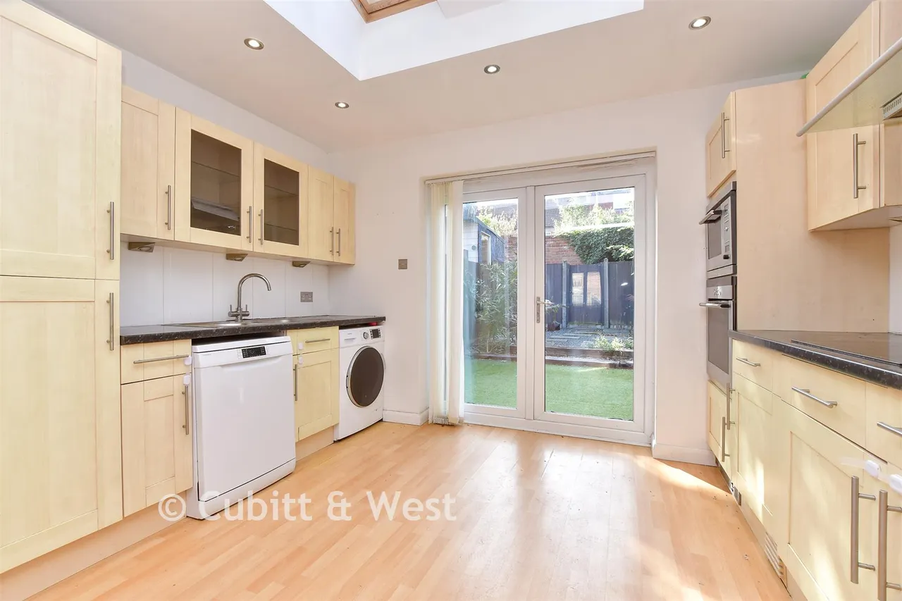 Davies Close, Croydon, CR0, photo 2