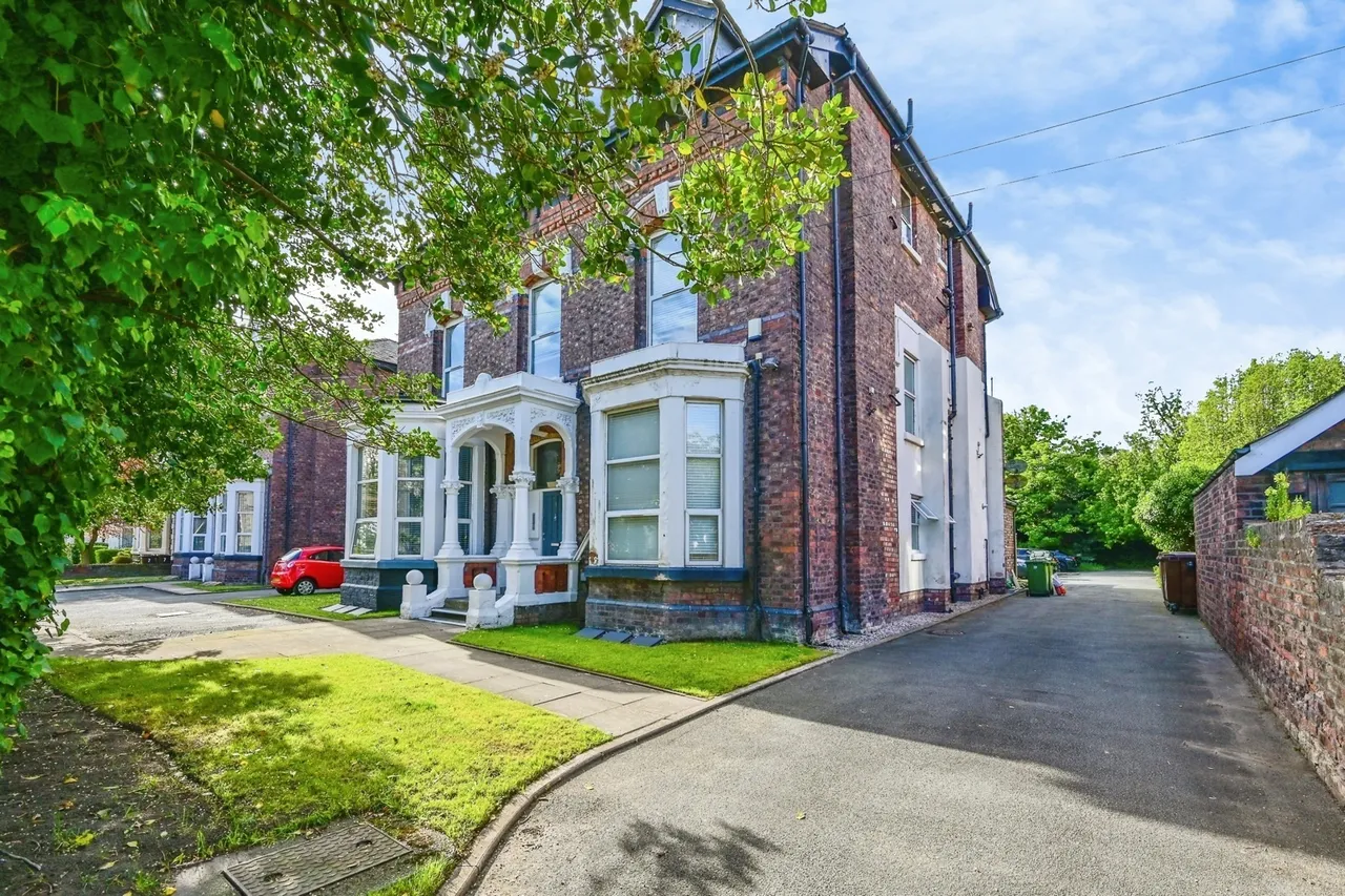 2 bed flat for sale, Victoria Road, Waterloo, L22