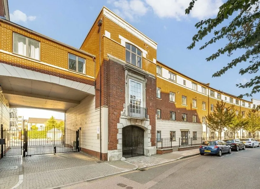 2 bed flat to rent, Manor Gardens, Holloway, N7