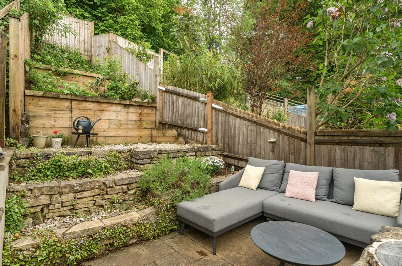 Latimer Road, Godalming, GU7, photo 18