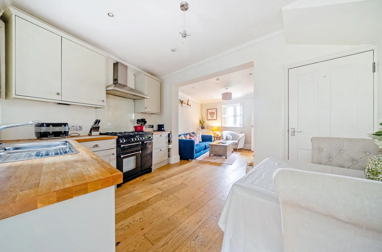 Latimer Road, Godalming, GU7, photo 8