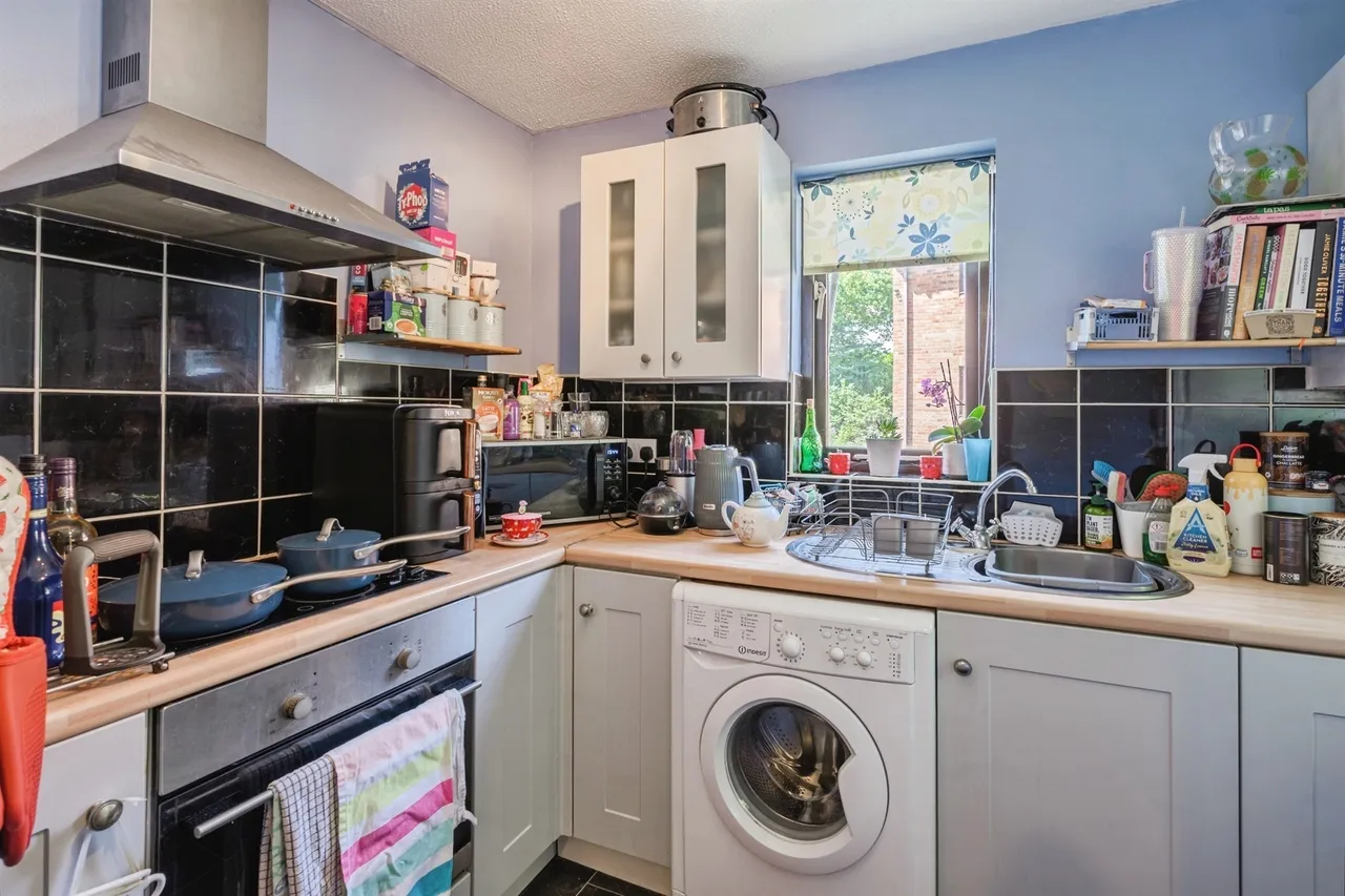 St. Marys Court, Plympton, PL7, photo 6