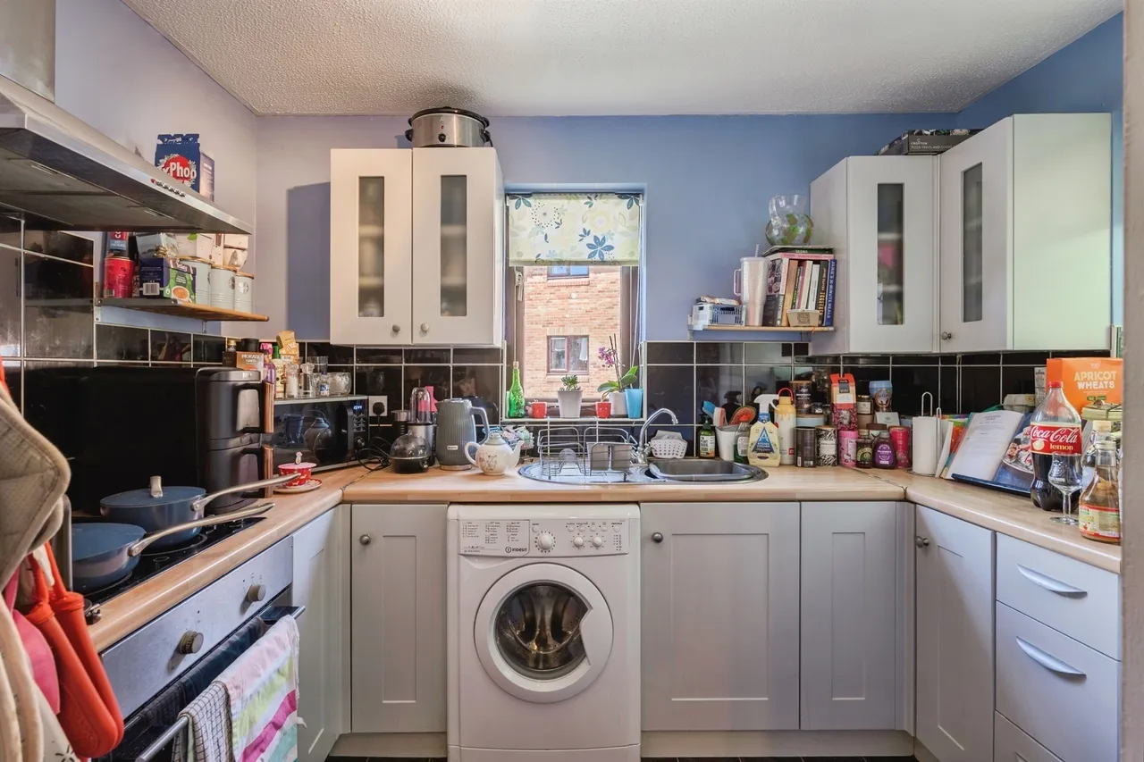St. Marys Court, Plympton, PL7, photo 4