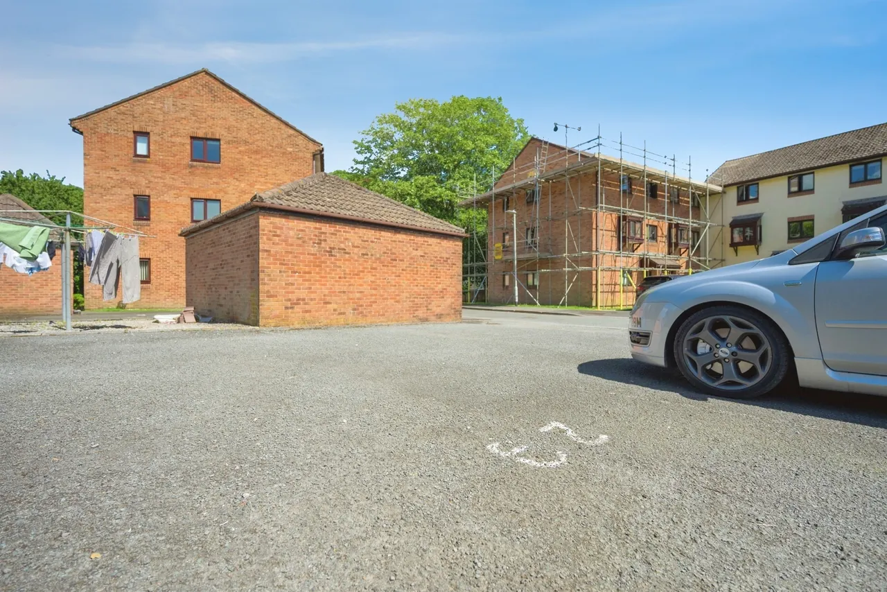 St. Marys Court, Plympton, PL7, photo 13