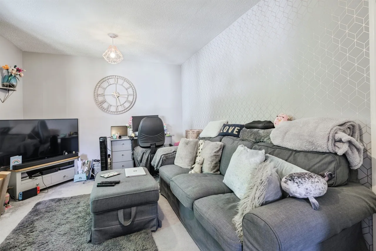 St. Marys Court, Plympton, PL7, photo 2