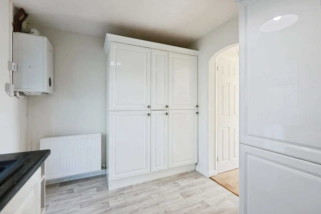Averill Close, Broadway, WR12, photo 22