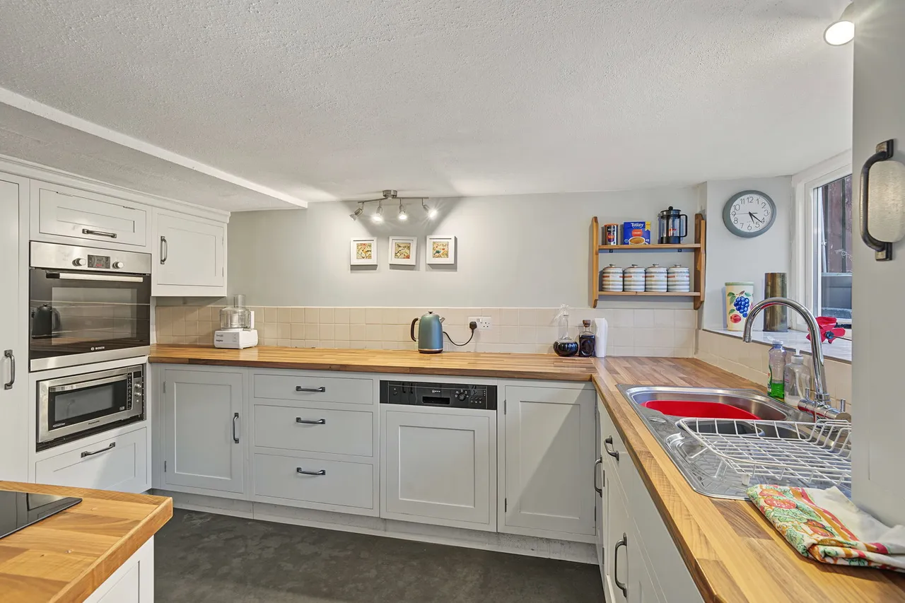 Litton, Buxton, SK17, photo 3