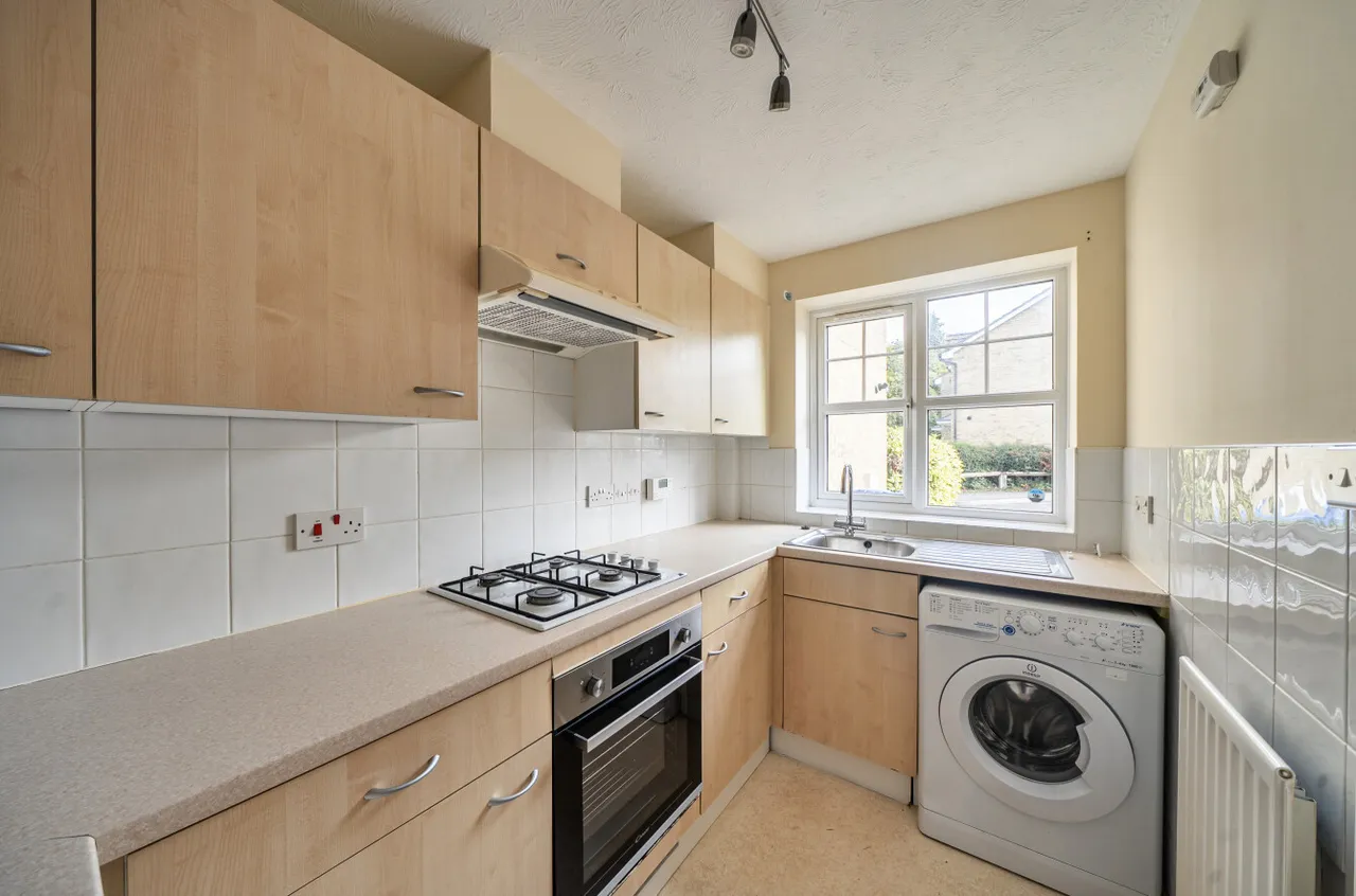 Barons Mead, Maybush, SO16, photo 4