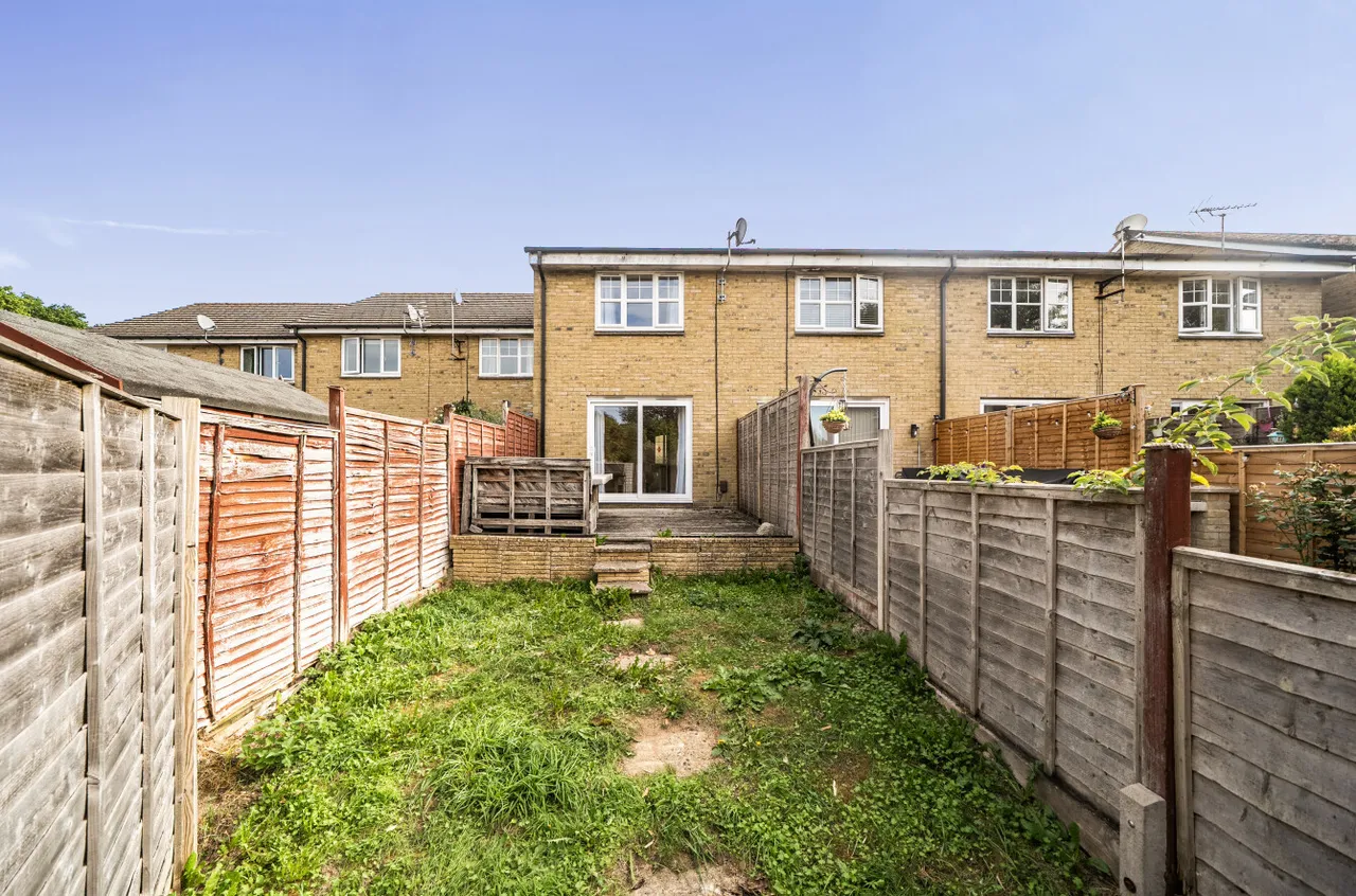 Barons Mead, Maybush, SO16, photo 12