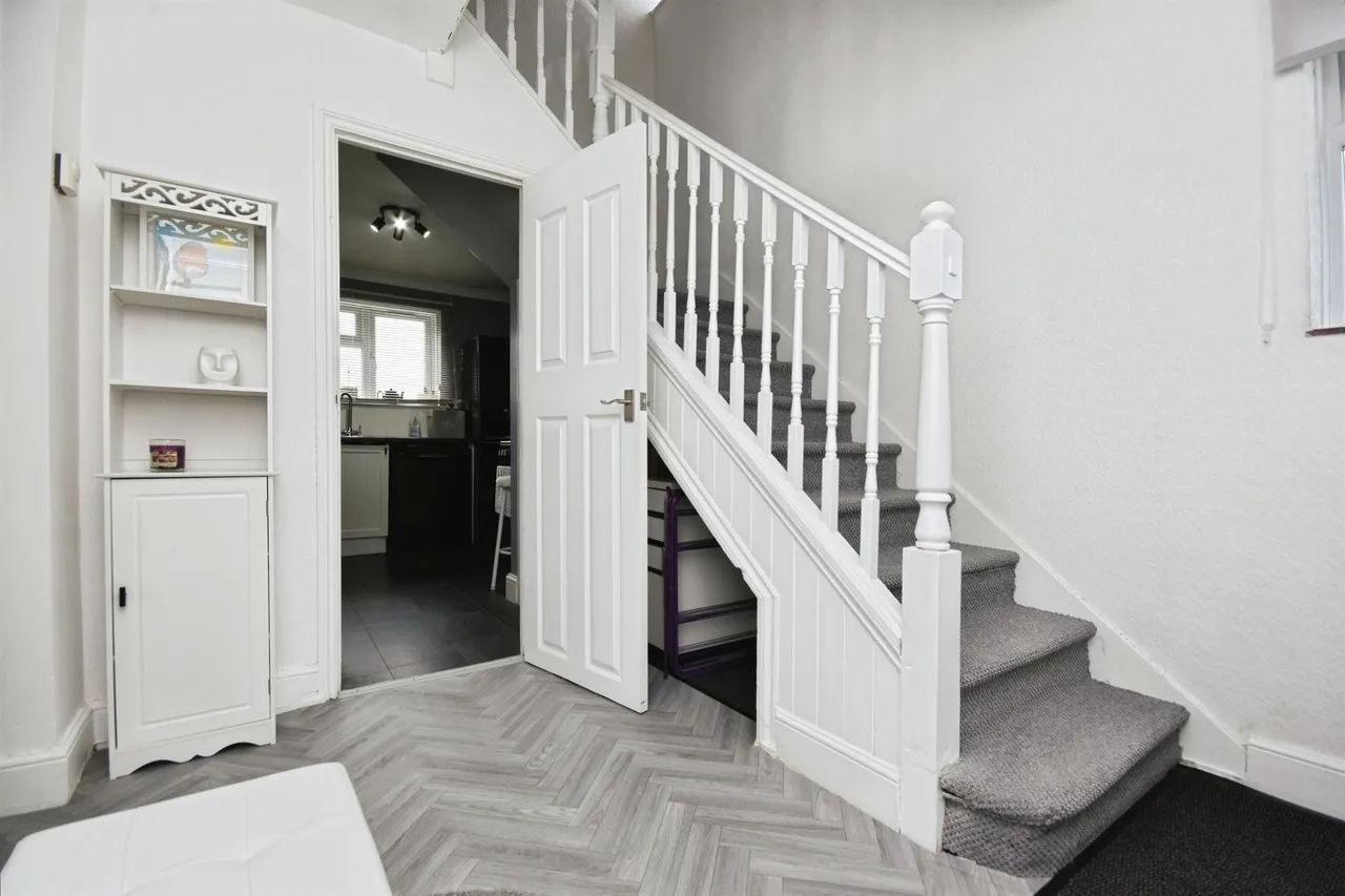 Queensway, Ongar, CM5, photo 6
