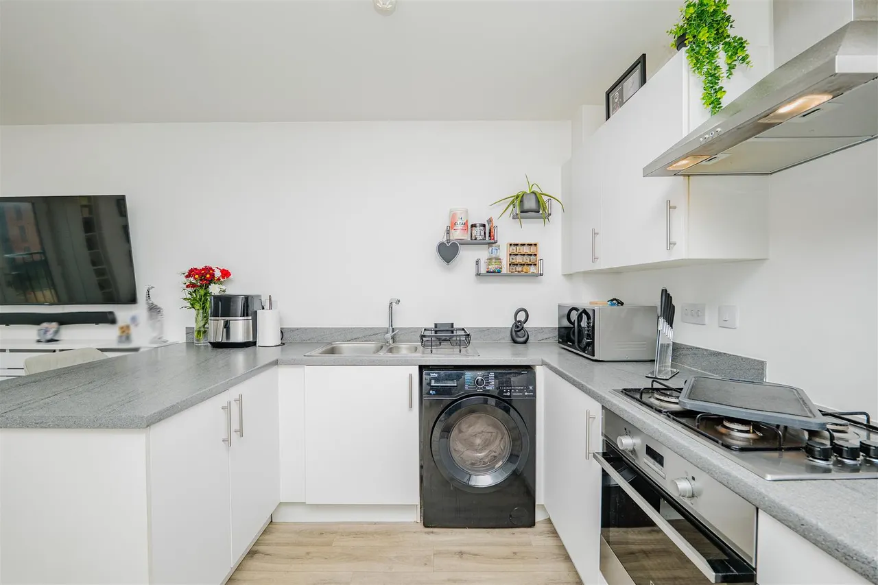 Ffordd Penrhyn, Barry, CF62 5DH, photo 2