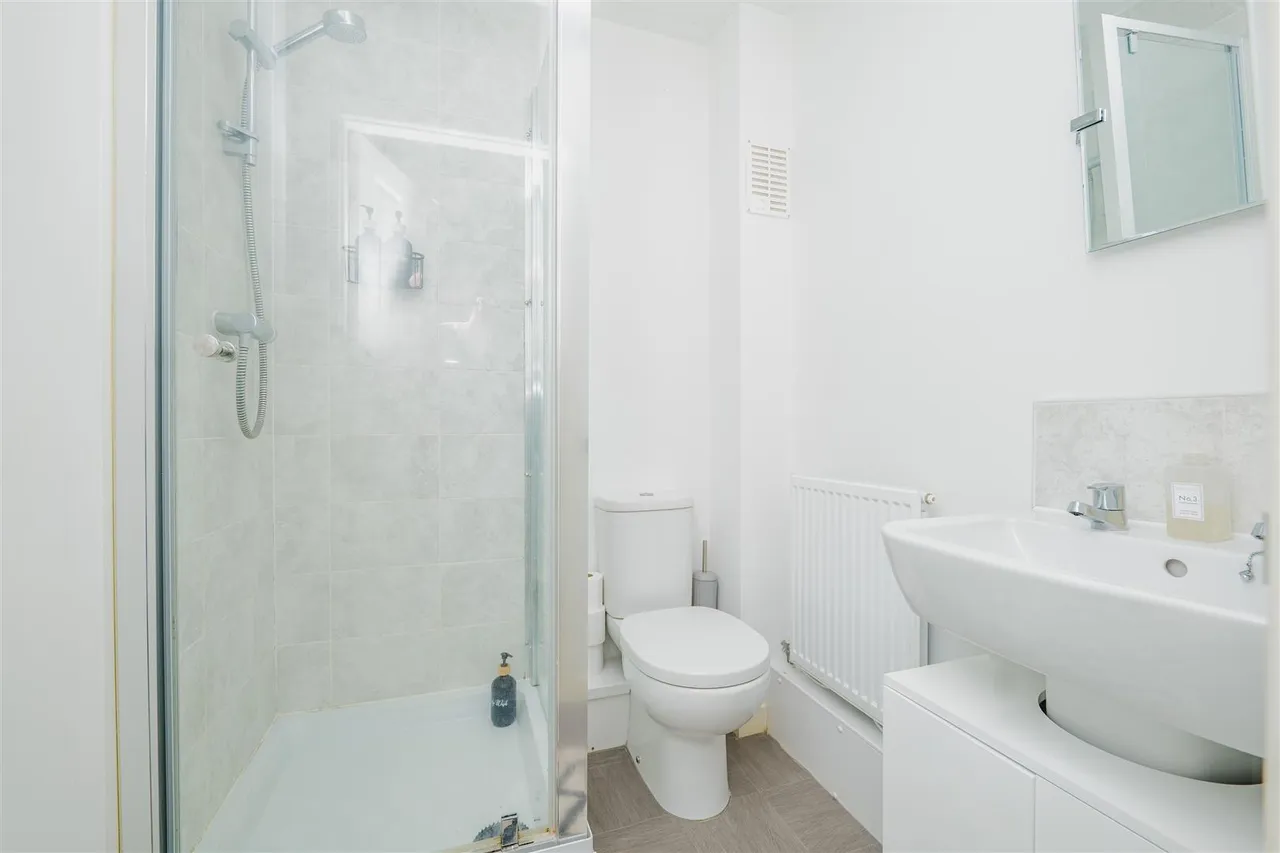 Ffordd Penrhyn, Barry, CF62 5DH, photo 12