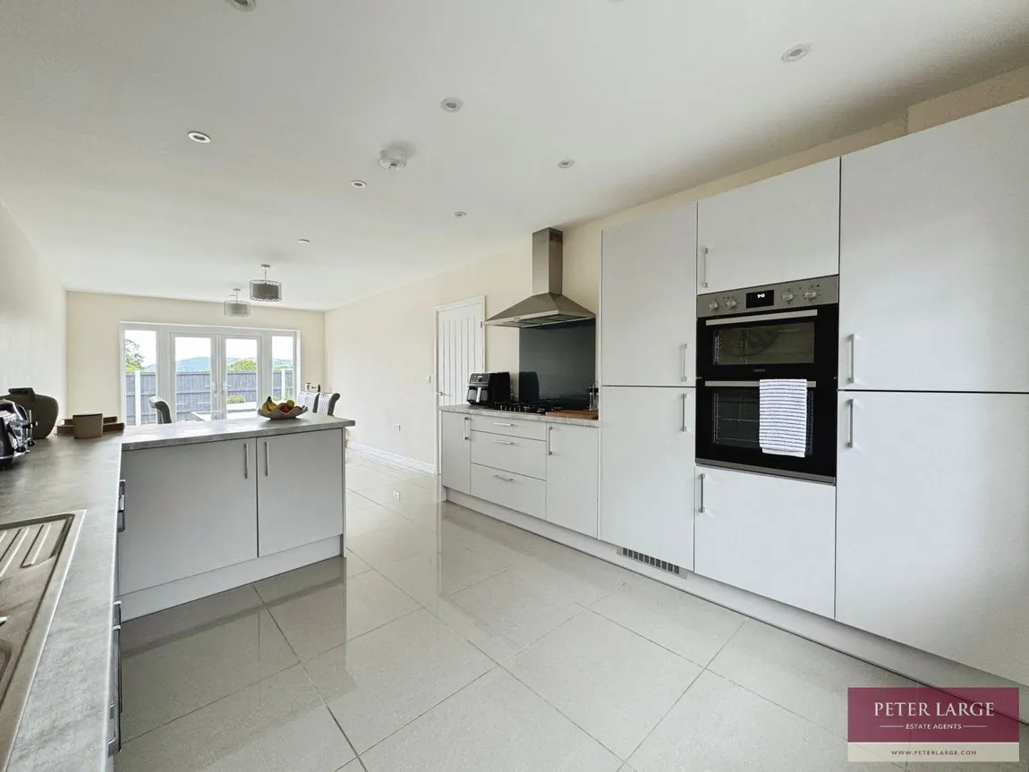 Ffordd Porthdy, Rhuddlan, Denbighshire, LL18 6HZ, photo 4