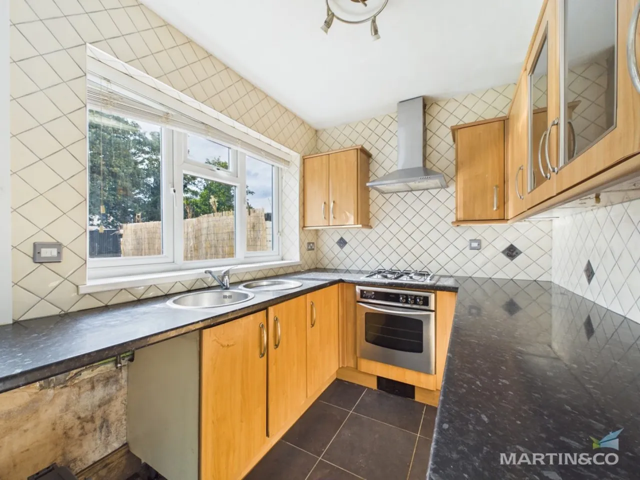 Ivy Lane, Moreton, Wirral, photo 5